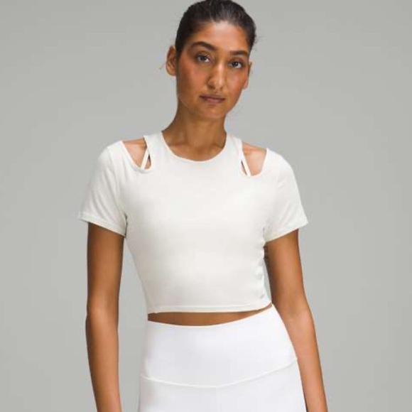 Lululemon Shoulder Cut-Out Yoga T-Shirt nude size 12